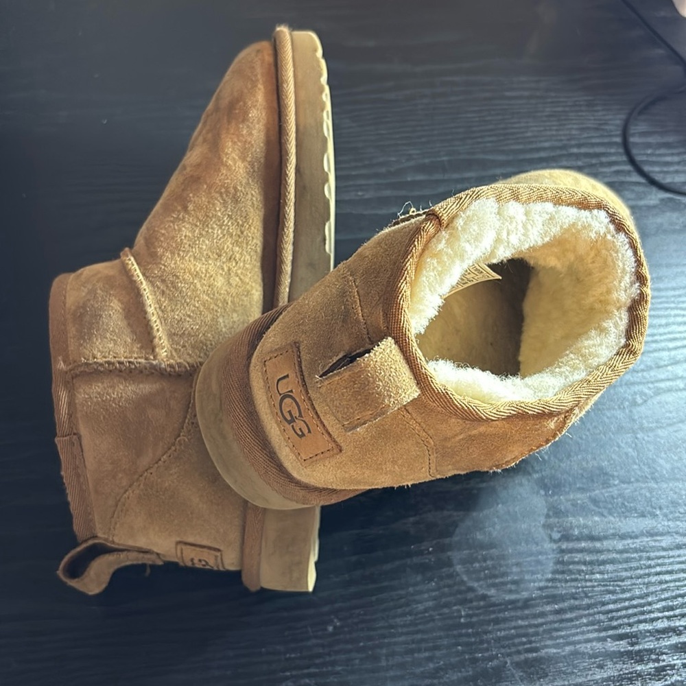 UGG Classic Ultra Mini